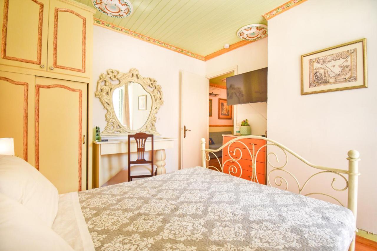Venetian Well Gallery Apartment In Corfu Old Town Exterior foto